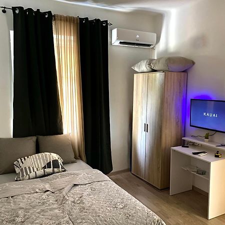 Center Studio Apartment Подгорица Экстерьер фото