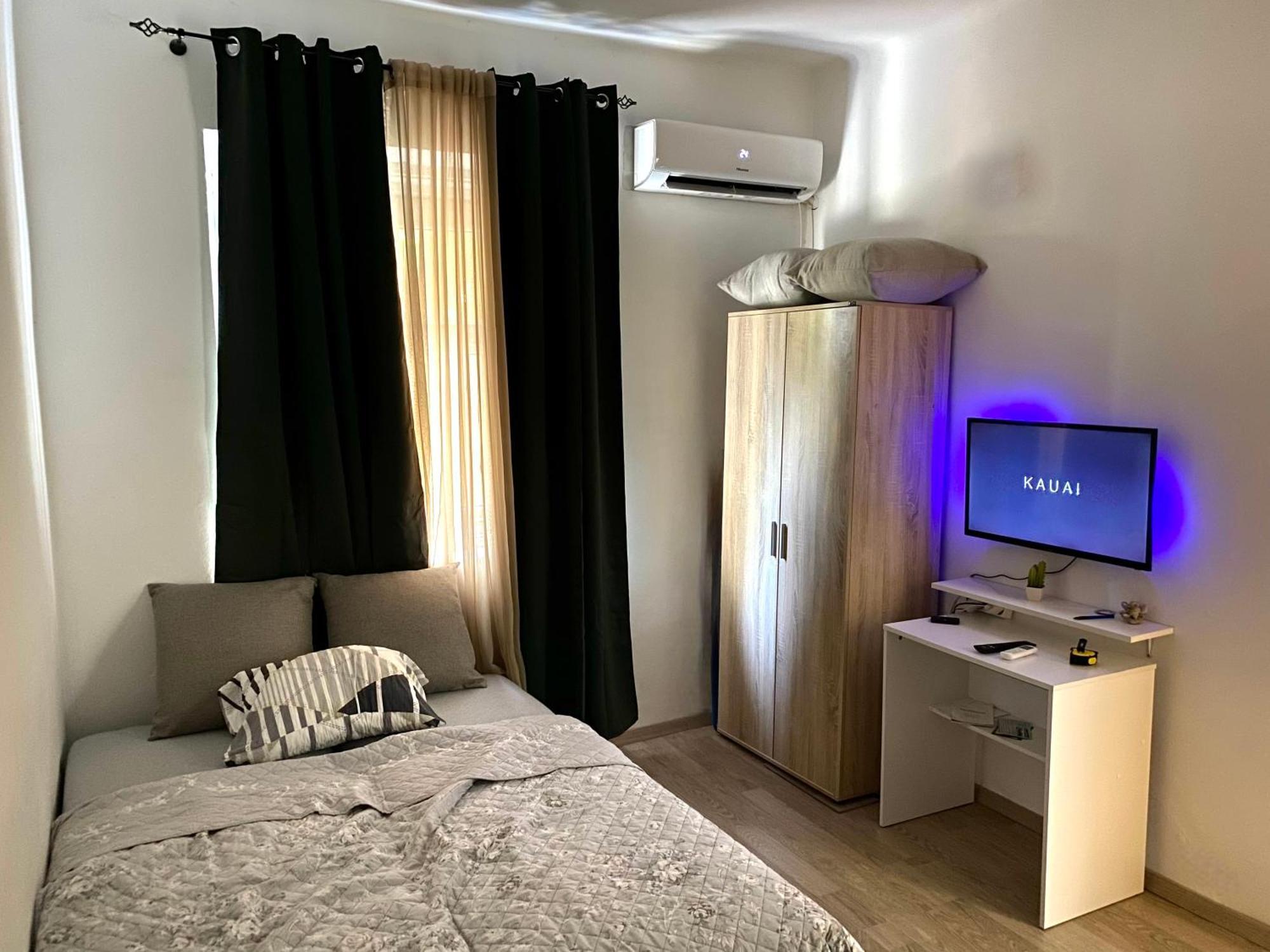 Center Studio Apartment Подгорица Экстерьер фото